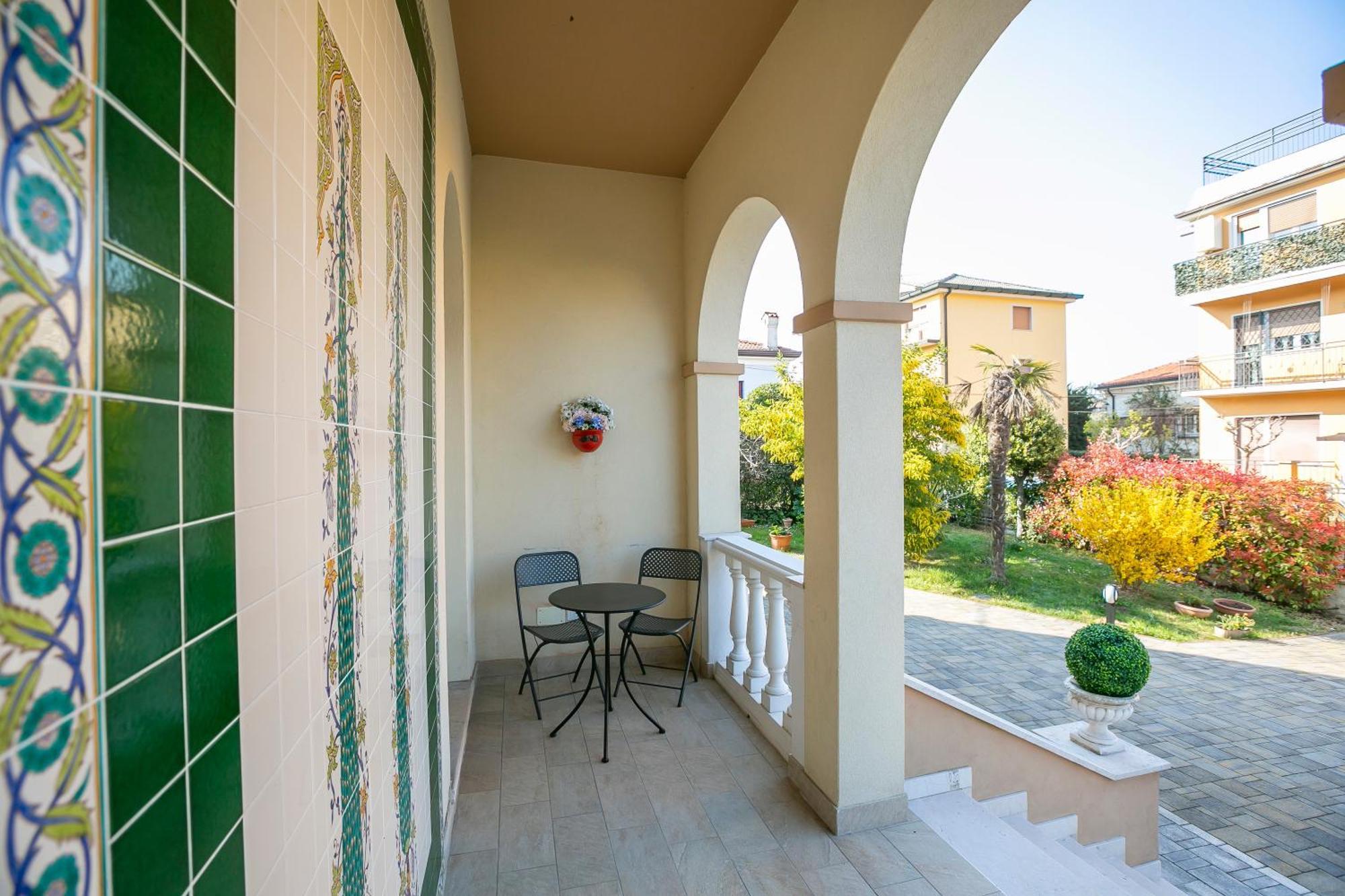 Villa Mimosa - Appartamento 2 - Happy Rentals Десенцано дел Гарда Екстериор снимка
